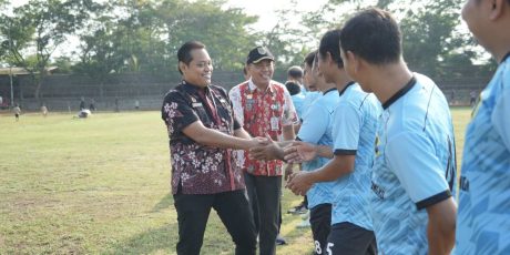 Rebutkan Piala Bupati Klaten : Pertandingan Sepak Bola Resmi Digelar