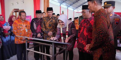 Sambang Warga Desa Gombang, Bupati Klaten Resmikan Gedung Serbaguna