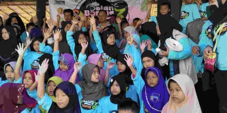 100 anak Yatim Asik Bermain di Dolan Bareng Yaspim Ke-3