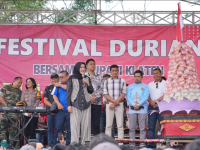 5000 Durian Dibagikan di Festival, Bupati : Ikon Baru Wisata Klaten